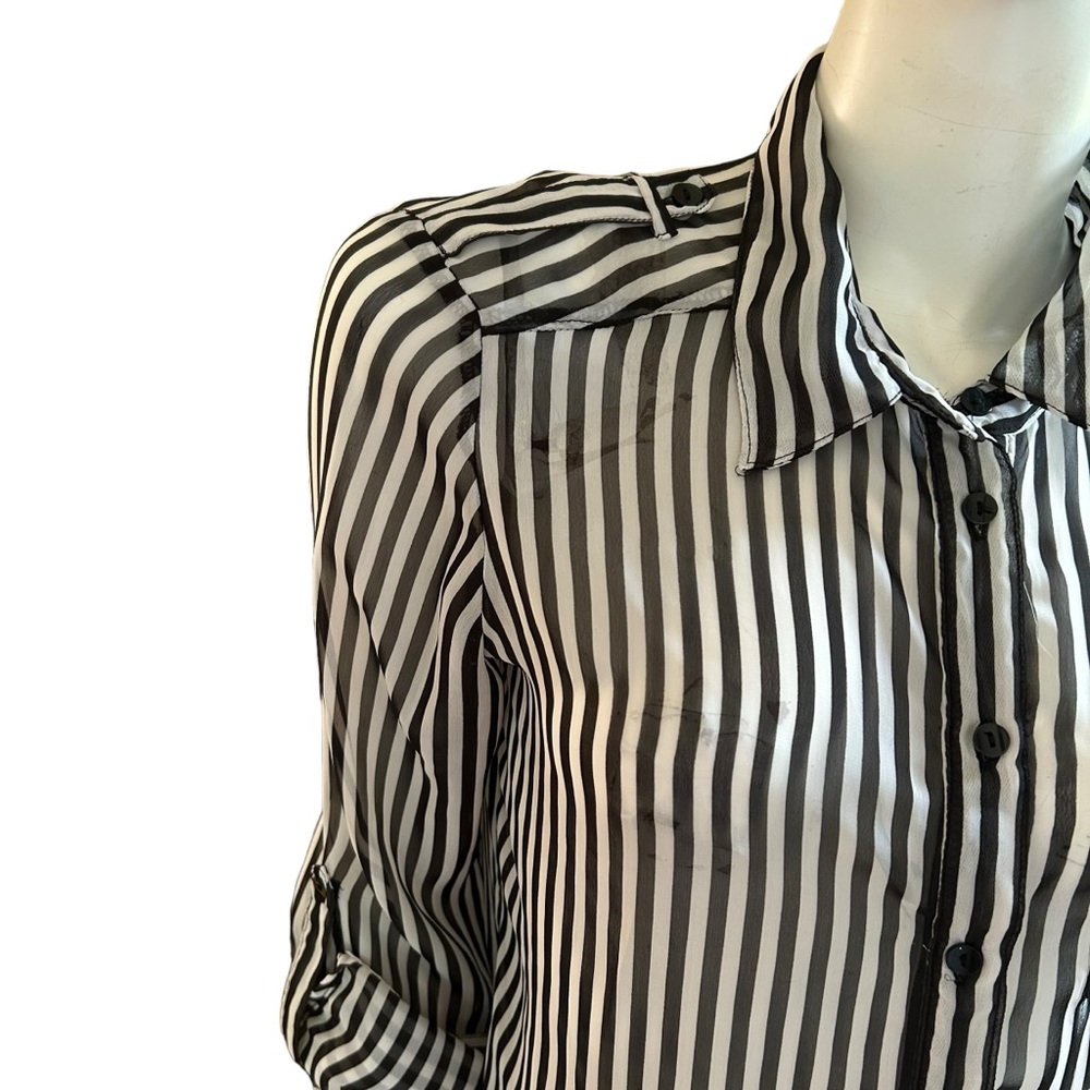 By & By  striped silky feel long sleeve button down collar blouse XL - Picture 4 of 8